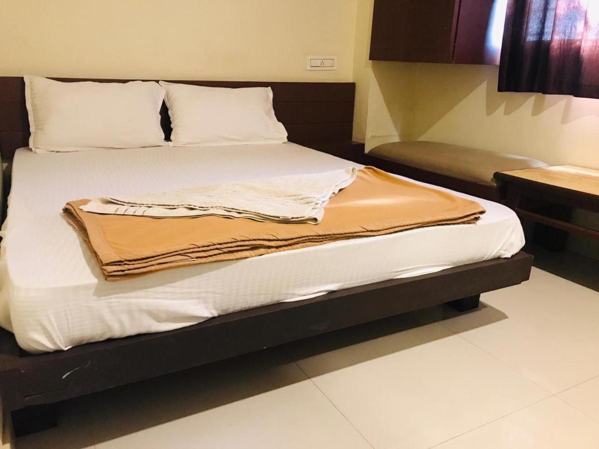 Staymaker Bright Palace Residency Shivamogga Exterior foto